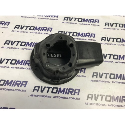 Лючок паливного бака Hyundai i30 колір 9A 2007-2012 695102L000